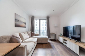 West London Serviced Apartment close to Westfield